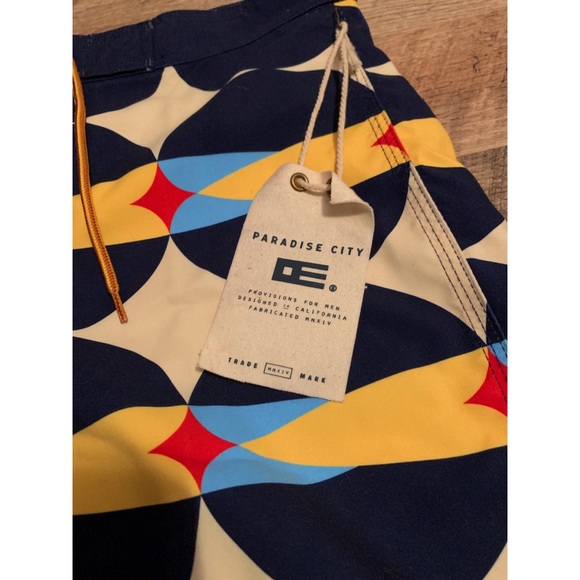 🌻 .•2 For $10•. 32 Swim Trunks Paradise City - Picture 2 of 5